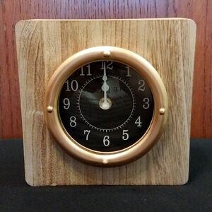 MODERN ART DECO WOODEN CLOCK ⏰️ size 7"x7"